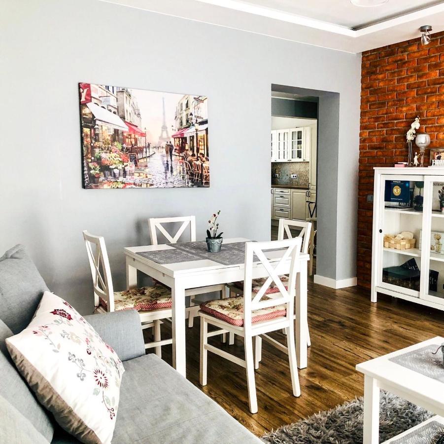 Apartament Luscinia Z 2 Sypialniami คราคูฟ ภายนอก รูปภาพ