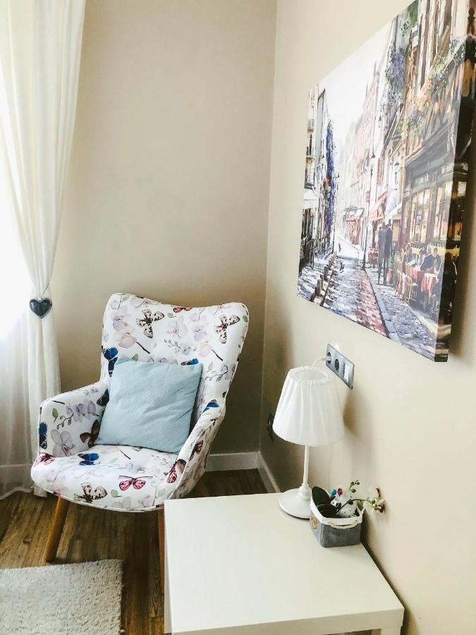 Apartament Luscinia Z 2 Sypialniami คราคูฟ ภายนอก รูปภาพ