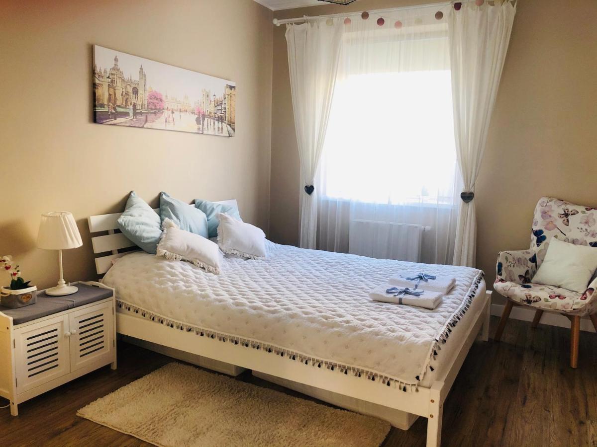 Apartament Luscinia Z 2 Sypialniami คราคูฟ ภายนอก รูปภาพ